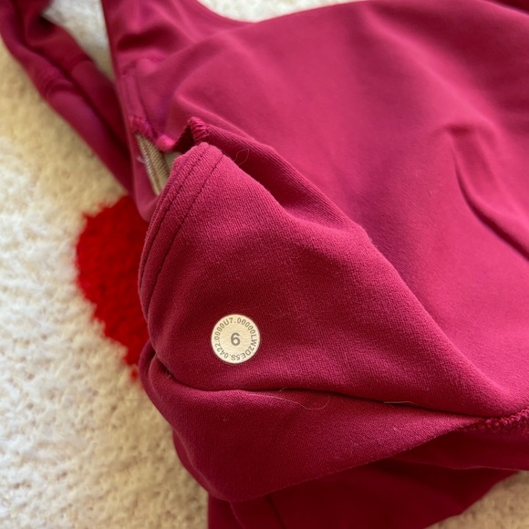 Lululemon Align V-Neck Bra Light Support, A/B Cup - Picture 3 of 3